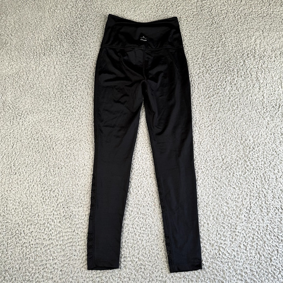 Beyond Yoga Leggings Women's Small Black Mesh To Impress High Waist Made‎ In USA - Picture 10 of 11